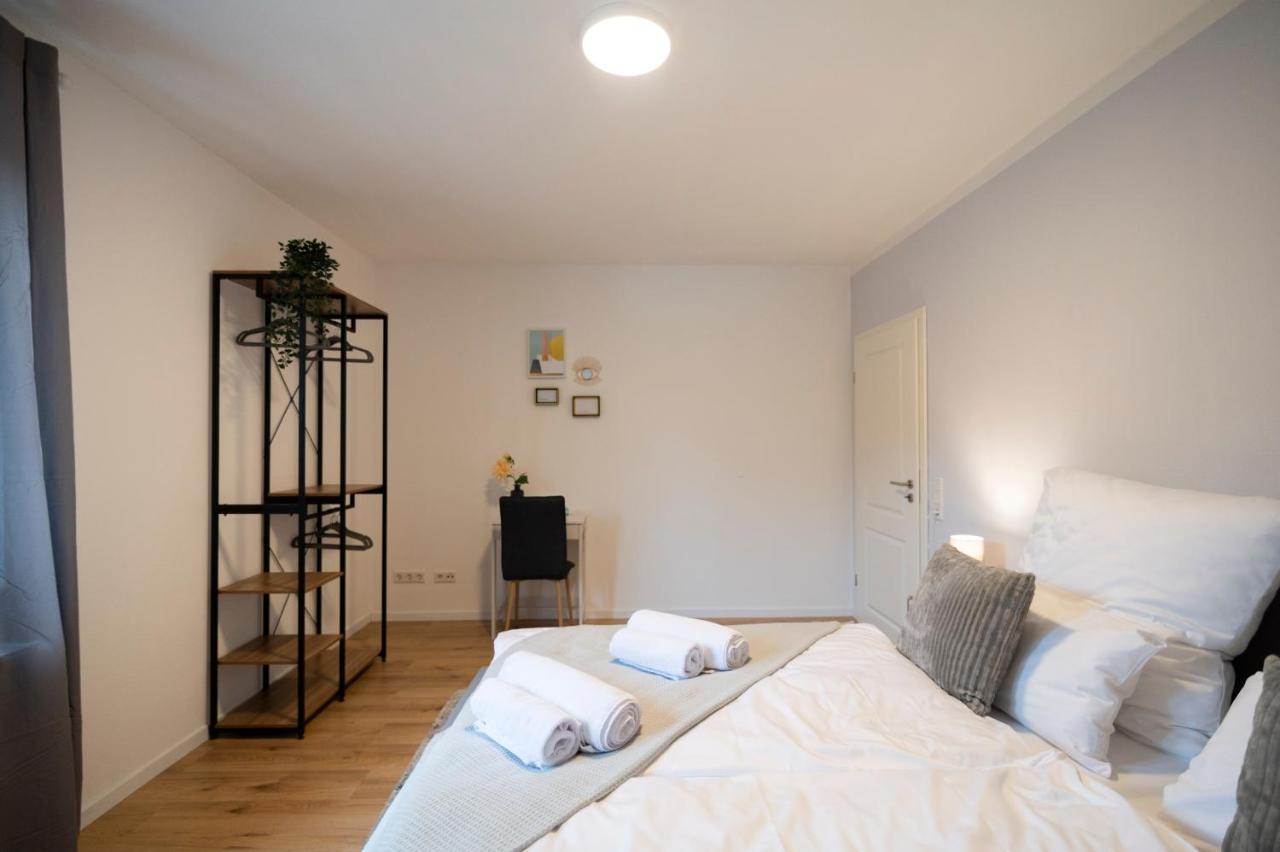Peter Apartments - Premium Wohnung I 95Qm I 3 Schlafzimmer I Grosses Bad I Kueche I Wohnzimmer I Tv Fulda Exterior photo